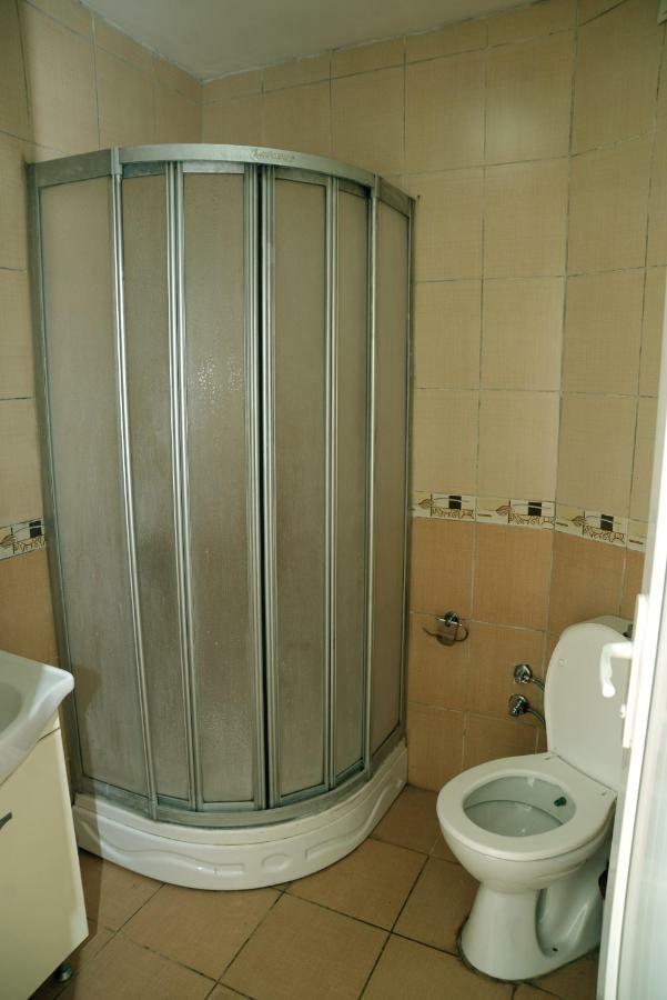 Vatan Yurt Hostel Istanbul Ngoại thất bức ảnh