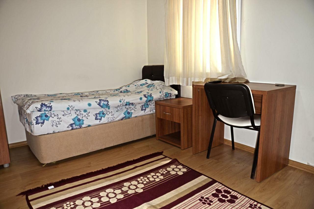 Vatan Yurt Hostel Istanbul Ngoại thất bức ảnh