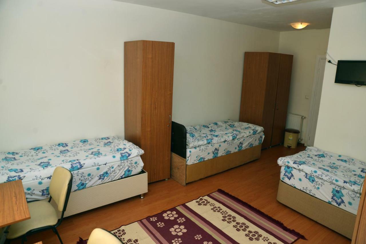 Vatan Yurt Hostel Istanbul Ngoại thất bức ảnh